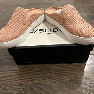 J Slides NYC Aubrey Mule in blush